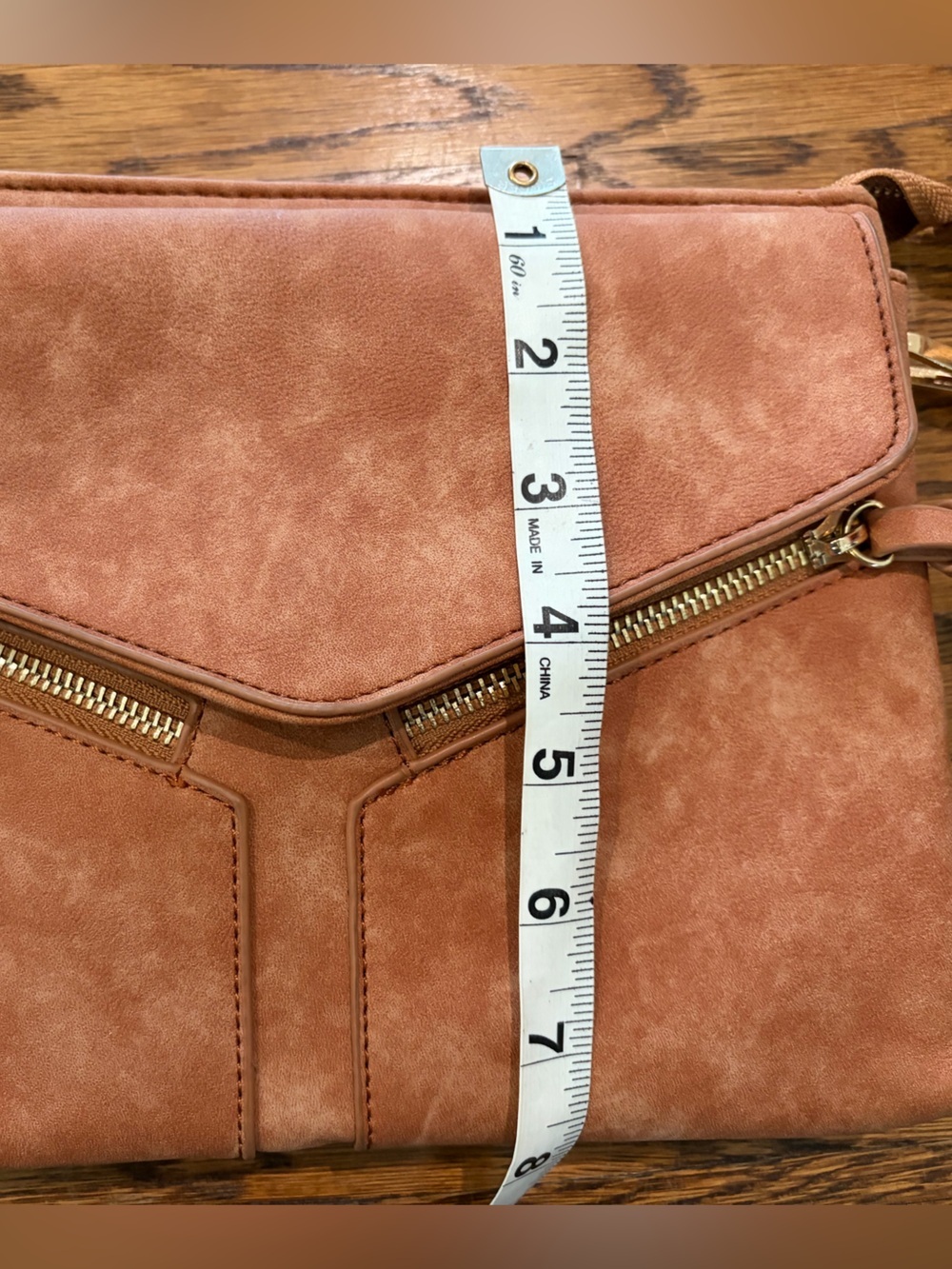 Free People Laurie Vegan Cognac Crossbody Bag Zip/Slit Pockets Adjustable Strap - Picture 10 of 10